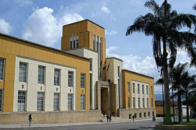 vanguardiacom's tweet image. Así habría intervenido en política la Gobernación de #Santander ow.ly/Td9jR