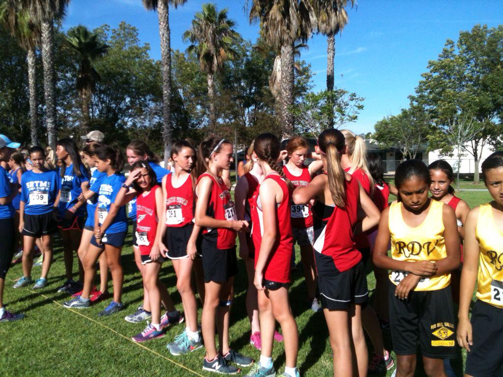 MauckHolly's tweet photo. Yesterday's race at Las Colinas. Rough course, warm weather, great race! @MonteVistaPVSD #intheBullPen http://t.co/Lfe6lboMMG