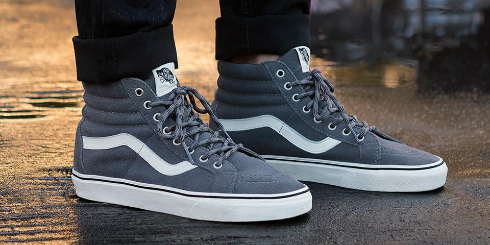 black vans footlocker