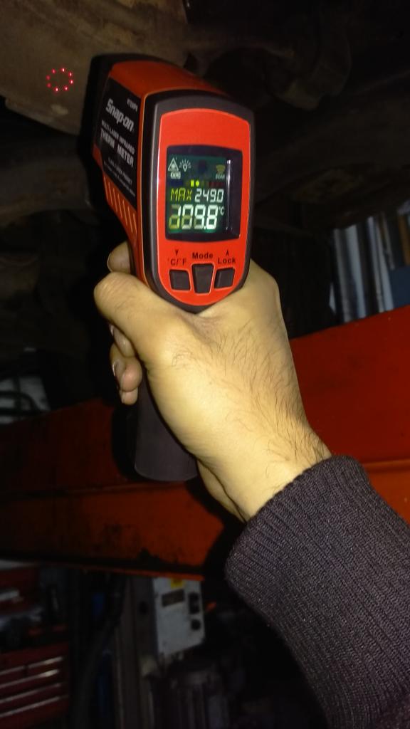 slocombesuk's tweet photo. Loving @Snapon_Tools infrared thermometer 240degrees now I don't need to touch with my hands to see how hot. http://t.co/wXLayhz0JJ