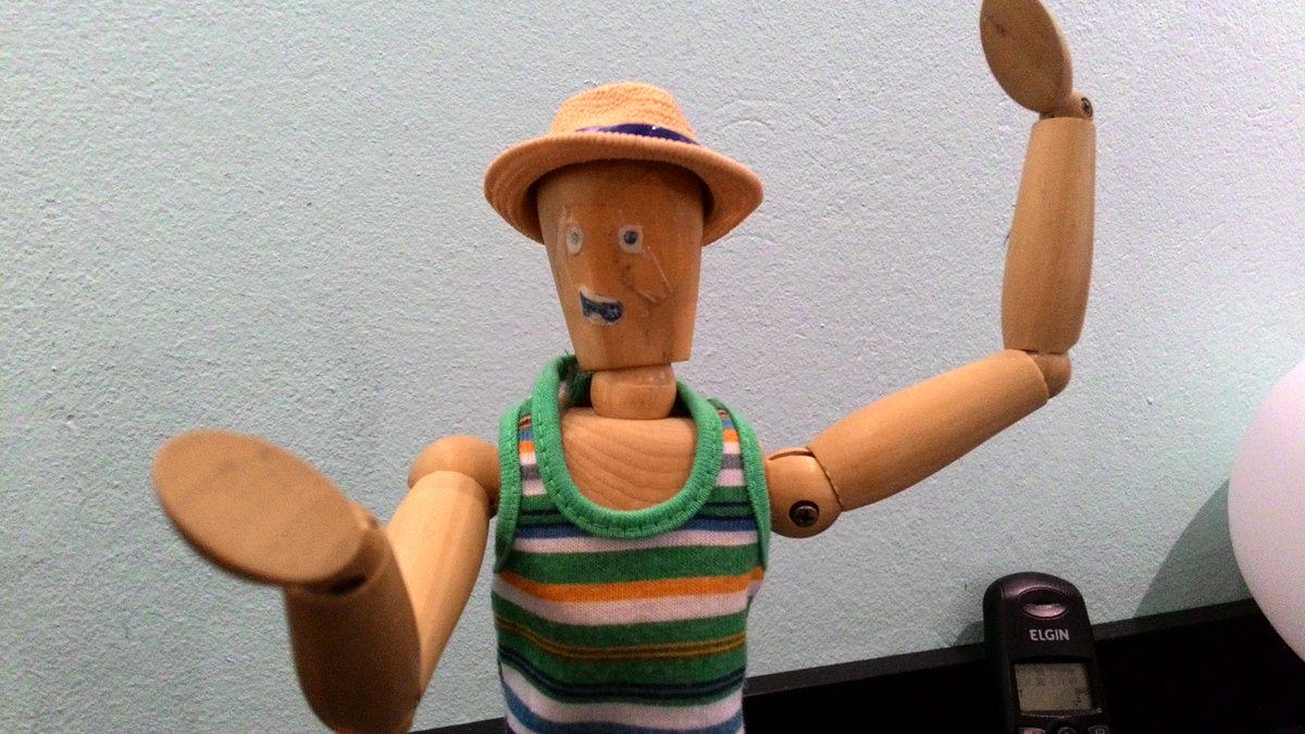 Ontem teve hora extra? Teve sim!
Mas hoje é sexta e o Paulermo tá faceiro assim :p