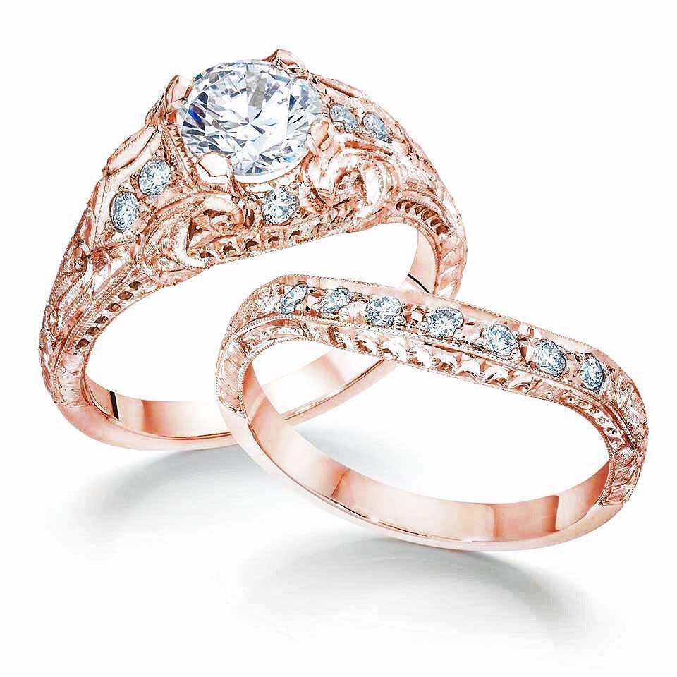 Vintage style engagement rings and rose gold were just made to go together.  Can I get an … ift.tt/1Nu8t9G
