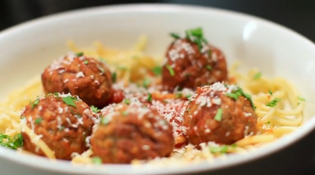 snackbrothers's tweet photo. Learn the secret to taking perfect food photos http://t.co/qRucFrkm7q http://t.co/9KcIker9nq