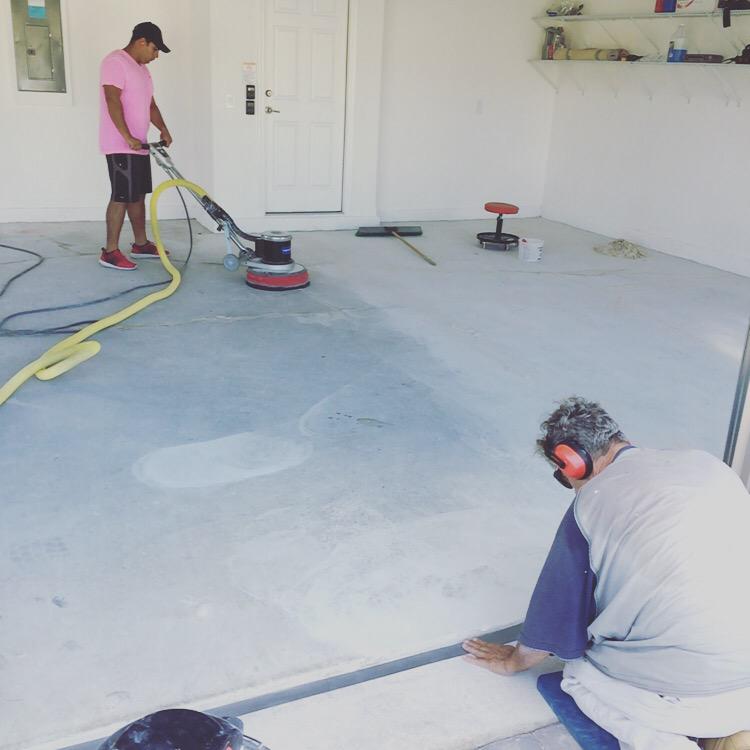 hdepoxy's tweet photo. #garagejournal #epoxylife #epoxyfloor #diamabrush killing the prep on this full chip Xtreme Polyaspartic floor!! http://t.co/e00QZEMou9