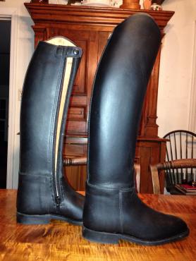 ShopChicEQ's tweet photo. On http://t.co/eAhaz8Anx6 you can sell men's and brand new items. Our newest tack room http://t.co/nUWzLcRqXi http://t.co/xbiof0iBdX