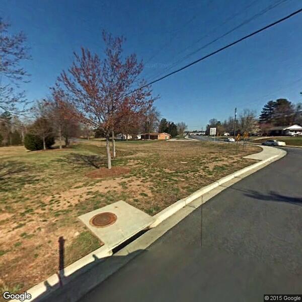 USPrisons's tweet photo. York Co Moss Justice Center. York, South Carolina. Built in 1994. 310 inmates, capacity of 344 http://t.co/0inWh3zNK9