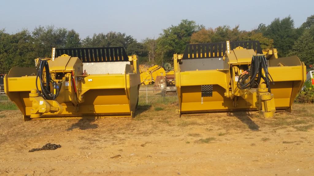 klb8311's tweet photo. Qty.2 ICON 821 Scrapers- Holt Ag, SulphurSpringsTX via Landoll Trucking this week. Will hook up to ChallengerTractor http://t.co/FNaCZB3edO