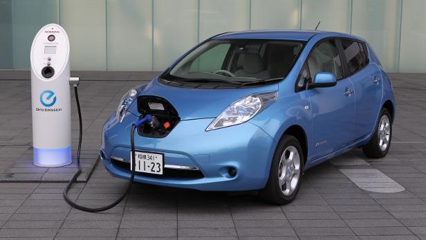 gaiaplanetazul's tweet photo. ¿POR QUÉ EL COCHE ELÉCTRICO NO LLEGA https://t.co/z3Se3hDynU http://t.co/rUSg5YmVmj