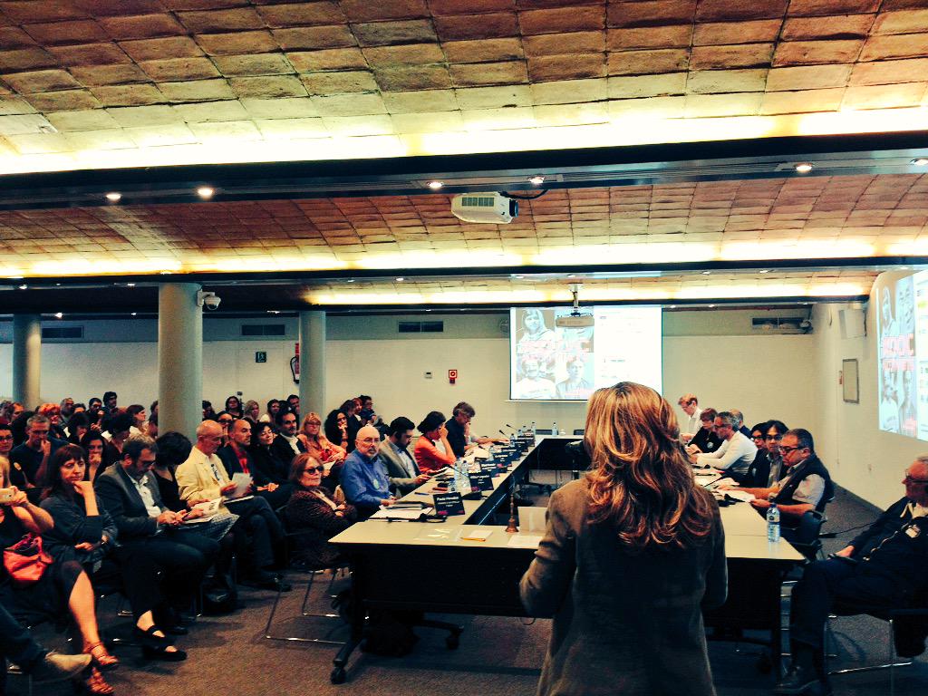jordisellas's tweet photo. El Mediterrani és el marc de referència dels #DocActivists del #Medimed 2015; @isonapassola  el presenta a Sitges. http://t.co/wlsCgEcTy8