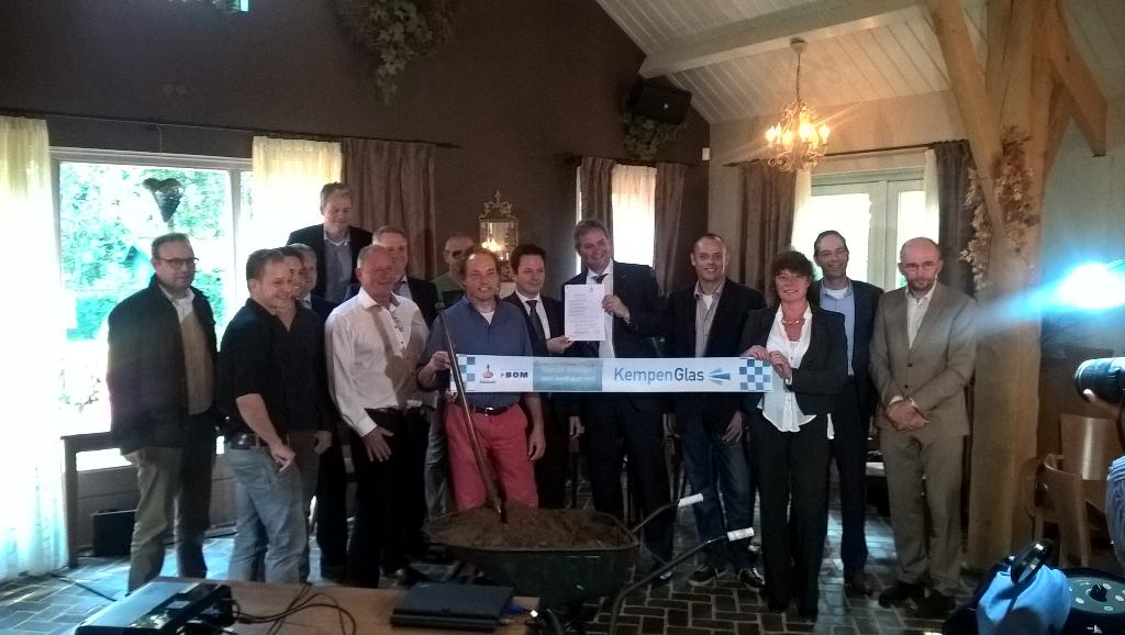 Start aanleg #glasvezel met onze vlag die alle 1900 leden de komende week ontvangen!