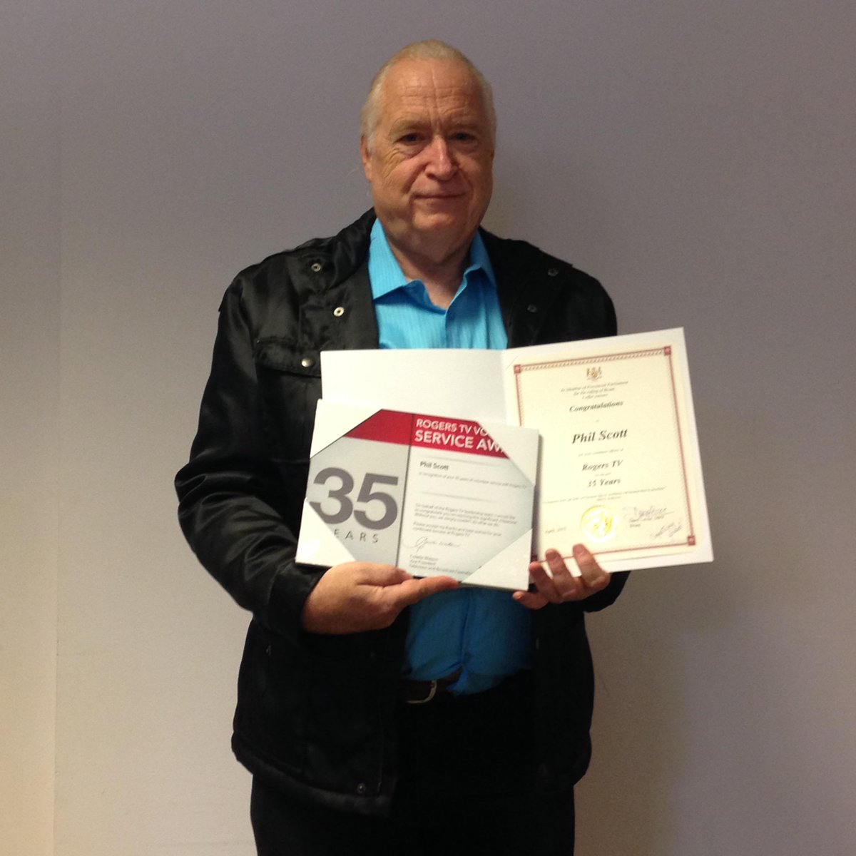 InsideBrant's tweet image. Congratulations Phil Scott for 35 Years of volunteering! #RogersTV wouldn't be the same without you!