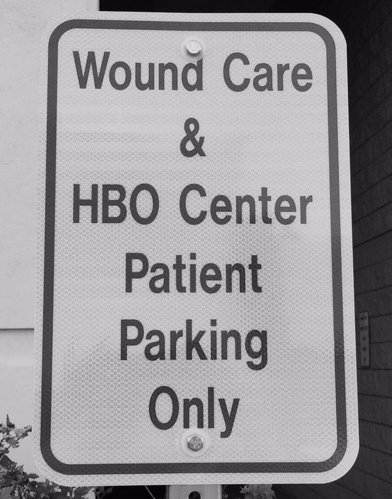 Presto89's tweet photo. At the wound care center #porterhospital I don't like these visits. @aleyba_grizz21 my chauffeur for the day http://t.co/C6fKgA1r6J