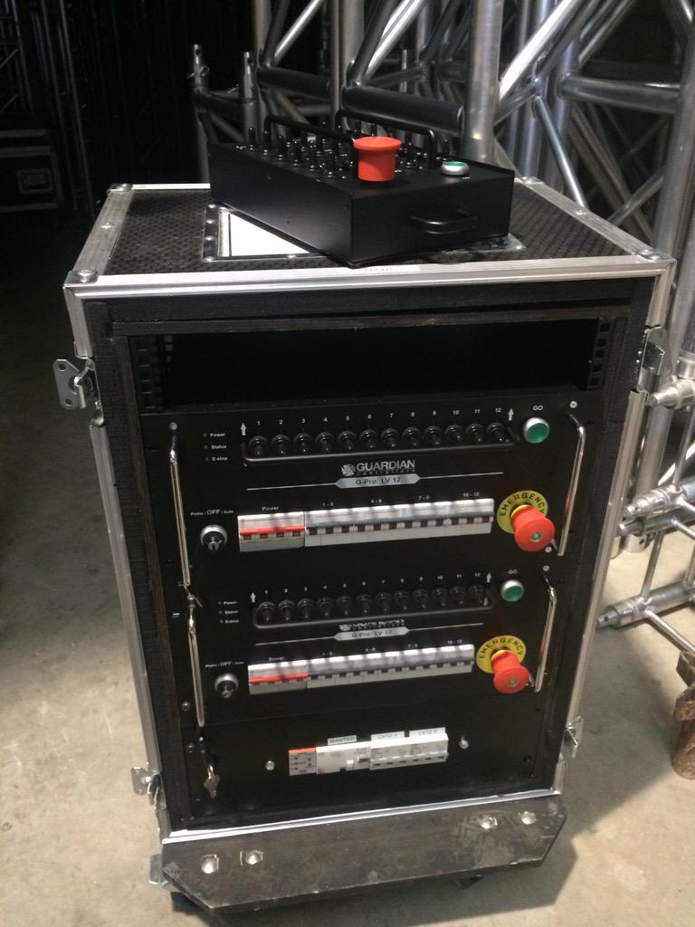 mfs_group_Irl's tweet photo. Were very excited with our new 24ch GPro control rack and remote! @LiftTurnMove #topnotchkit #rigginghire http://t.co/pQZBl2sEND