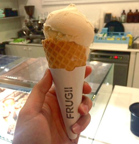 putranusyirwan's tweet photo. Semoga ada rasa paramex dll  @detikcom: Wah, Kini Ada Es Krim Rasa Tolak Angin di Australia! http://t.co/MBvdEOchZv http://t.co/DwZC7L4ckn