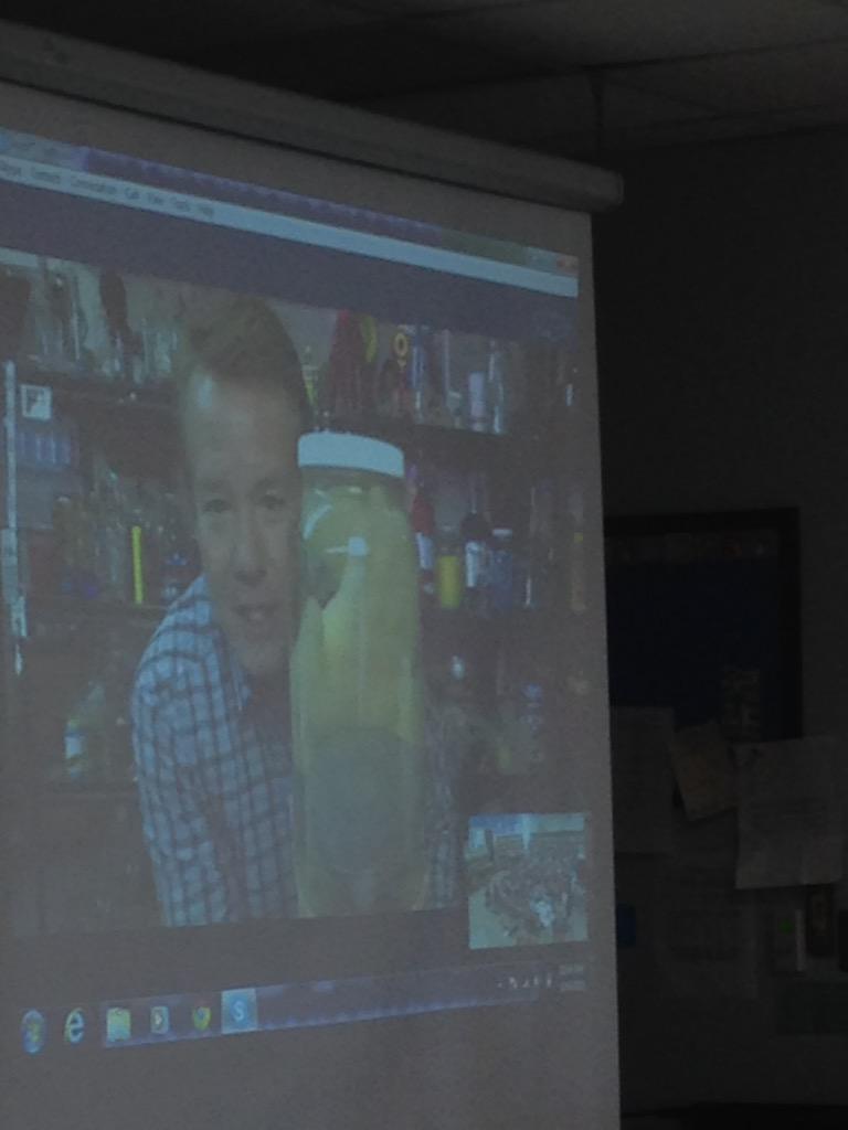 hchhuling's tweet photo. It's Steve Spangler!!!!! @silvercreekazle #sceloveslearning @SteveSpangler http://t.co/PWT2l82cjK
