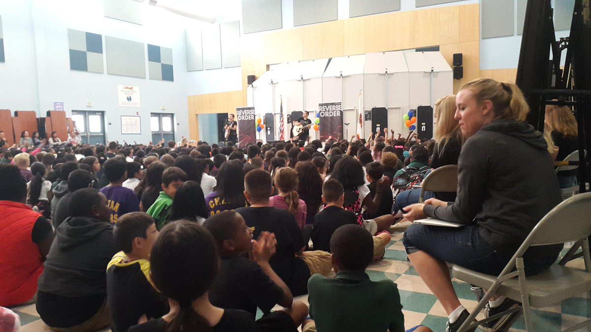 pluhrsen's tweet image. Enjoying positive messages with #reverseorder @HightPrincipal. #nusdldrsconnect