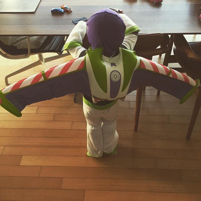iBigBang's tweet photo. [151009 choi_seung_hyun_tttop IG UPDATE]

TOP's nephew is so adorbs! Hahaha http://t.co/kuoume5aRr