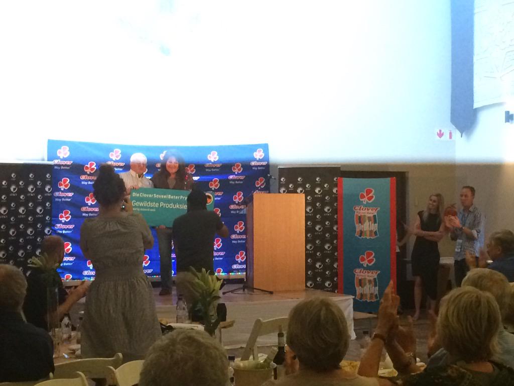 <a href="/AardklopFees/">Aardklop Kunstefees</a> Toekenning vir gewildste produksie: Laurika Rauch <a href="/zarsg/">RSG 100-104FM</a> #monspek1