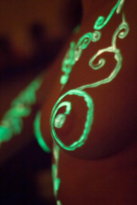 Body art show in Saint-Petersburg http://t.co/qNBhVUW4kG