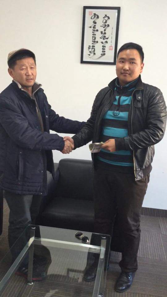 Сургалтын тэтгэлэг гарьаж авлаа