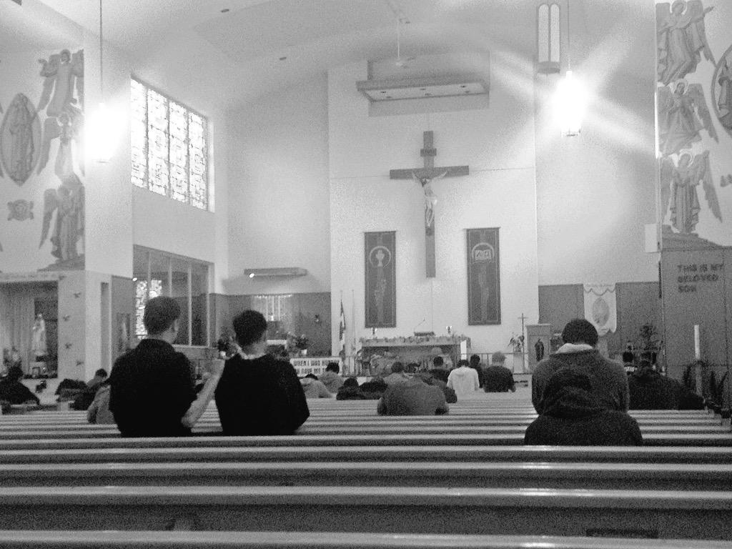 HopeStoneCF's tweet photo. Great retreat w/ 110 @neilmcneilhs gr10 #CatholicStudents today! #trustingGod #Tryingharder #HopeStoneCF http://t.co/QksldOHHWa