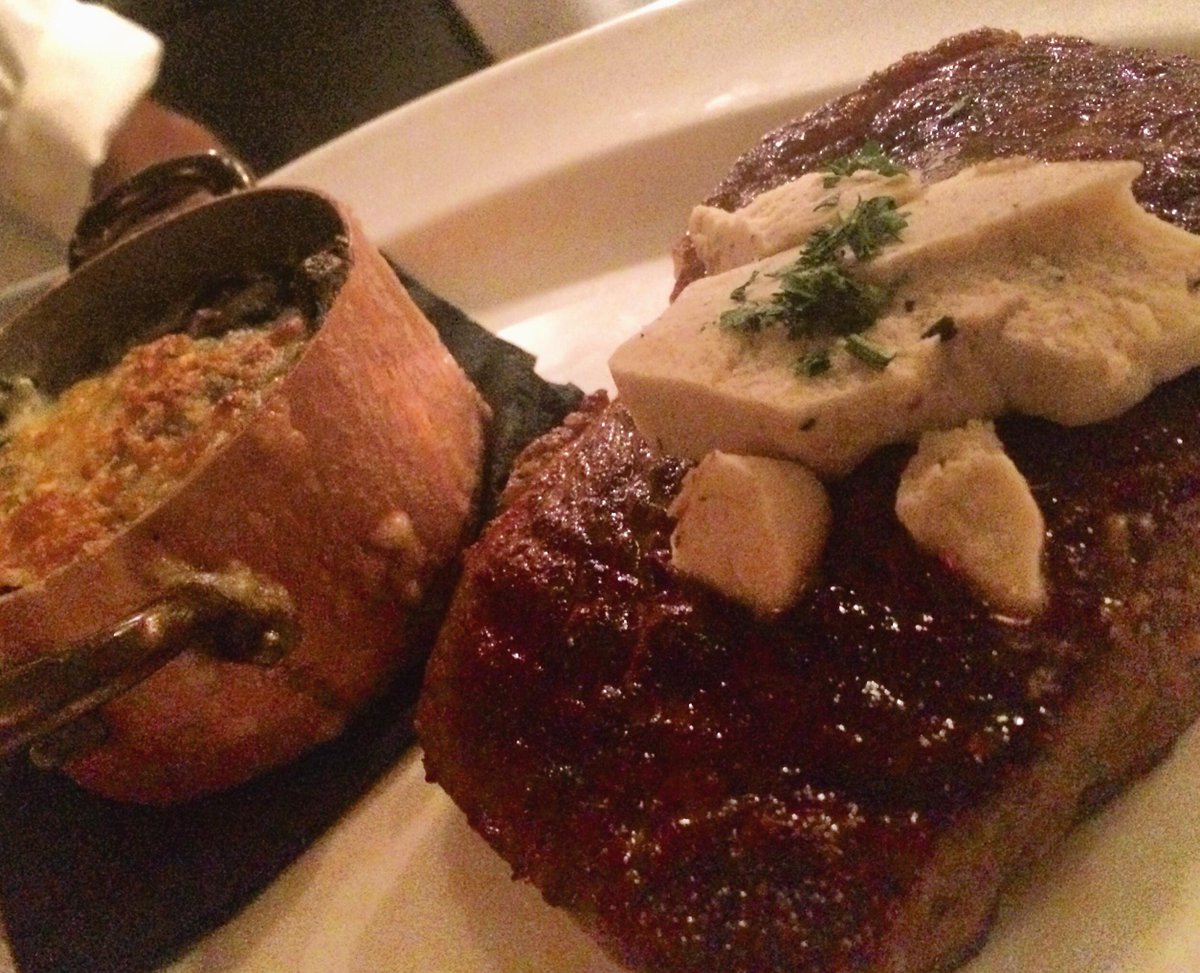 560Kitchen's tweet image. One of tonight’s specials: 12oz rib eye, marrow butter, creamy spinach. #kitchenboston #southend