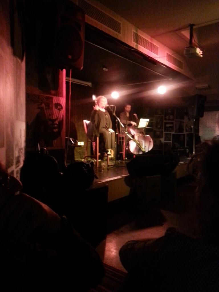 alisonquinnpt's tweet photo. mary coughlan as amazing as ever @purtyloft http://t.co/nicL7k3Y0R