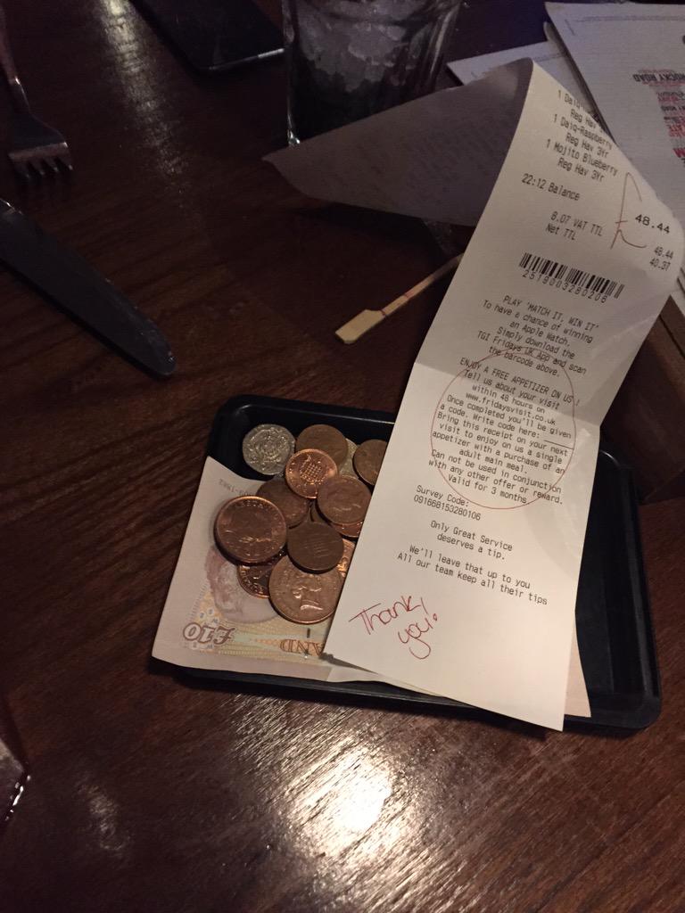 natalievict0ria's tweet photo. Complain as there was wood in our drinks so they give us free ones, then Em pays in loads of change #worstcustomers http://t.co/qwBIU4HjKu
