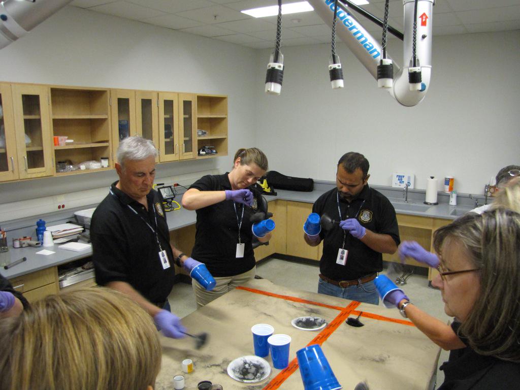 drpoindexterer's tweet image. #FPDCPA sleuths hot on the solo cup trail - #whudunnit - we will solve it or skip donuts for a week.