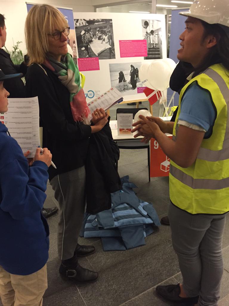 UNCityCPH's tweet photo. Hos @UNOPS kan du prøve den vest, de bruger i minerne #UNCityCulturenight http://t.co/avbzLEsITB