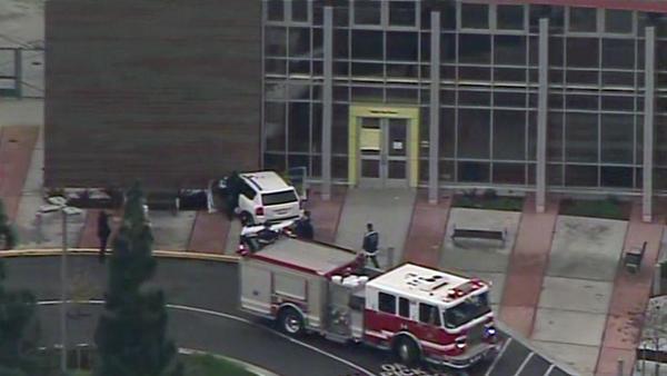 WeBrokeTheNews's tweet image. Texas Southern University campus on lockdown, reports of shooting soscri.be/b904e8e4 -via @kron4news