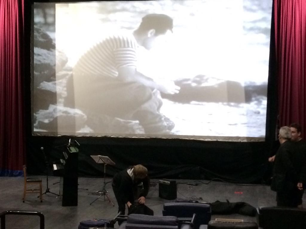 I love this place! Setting up <a href="/KinoTeatrArts/">Kino-Teatr</a> <a href="/amyb_bass/">Amy Baldwin</a> #livemusic #hastings