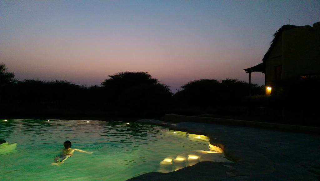 <a href="/anantarasby/">AnantaraSirBaniYas</a> cheers to mahesh for bringing us fruits and drinks at the pool tonight 😉 #sirbaniyas #alsahelvilla