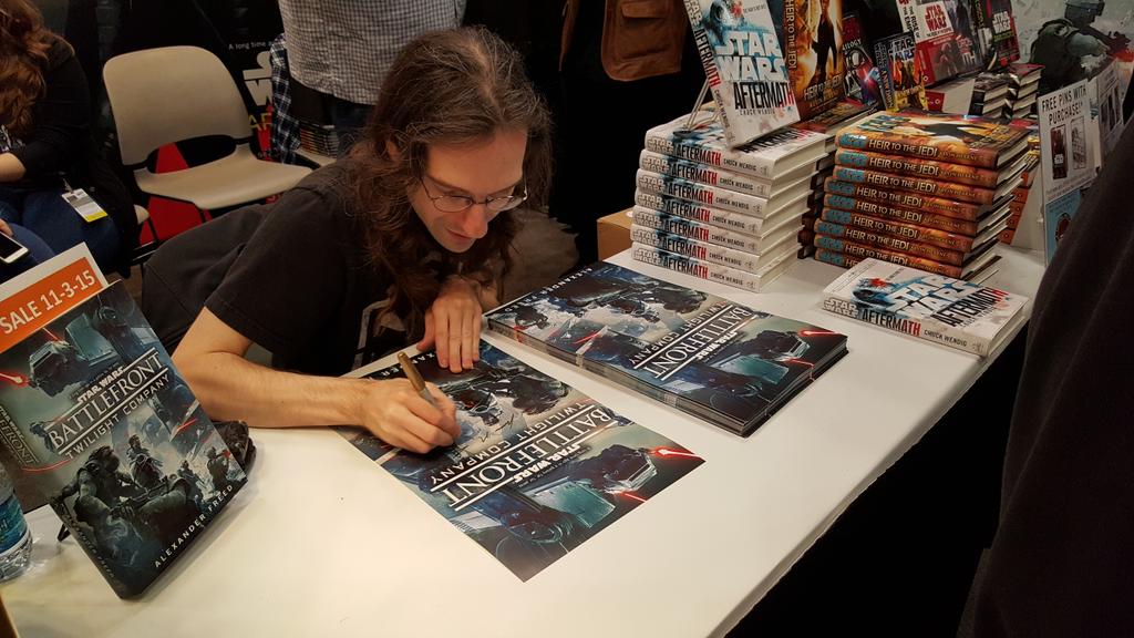 StarWarsByRHW's tweet photo. Signing at #Booth2205 , author @AlexanderMFreed #TwilightCompany #TwilightSurvives #StarWars http://t.co/Rgt9KwdrK0