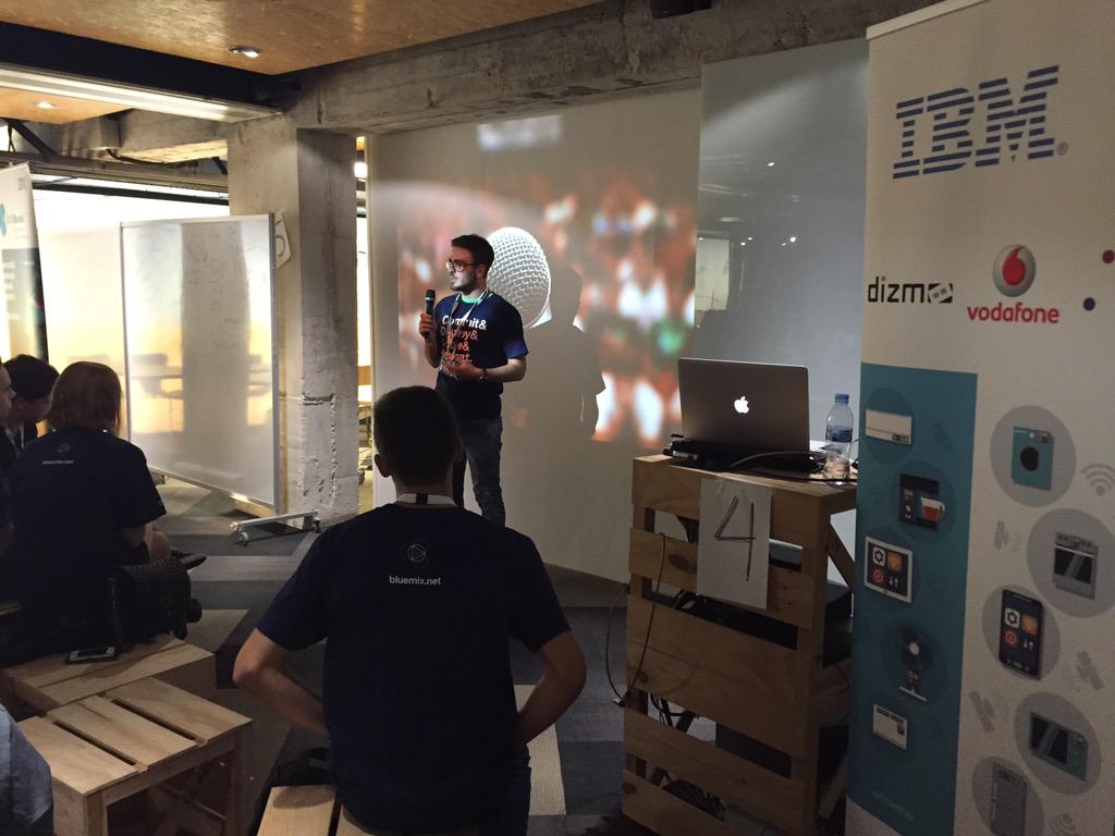 trecks's tweet image. Time for idea pitching at #futurehacks #hackathons #madrid #iot #crazyshit @IBMBluemix