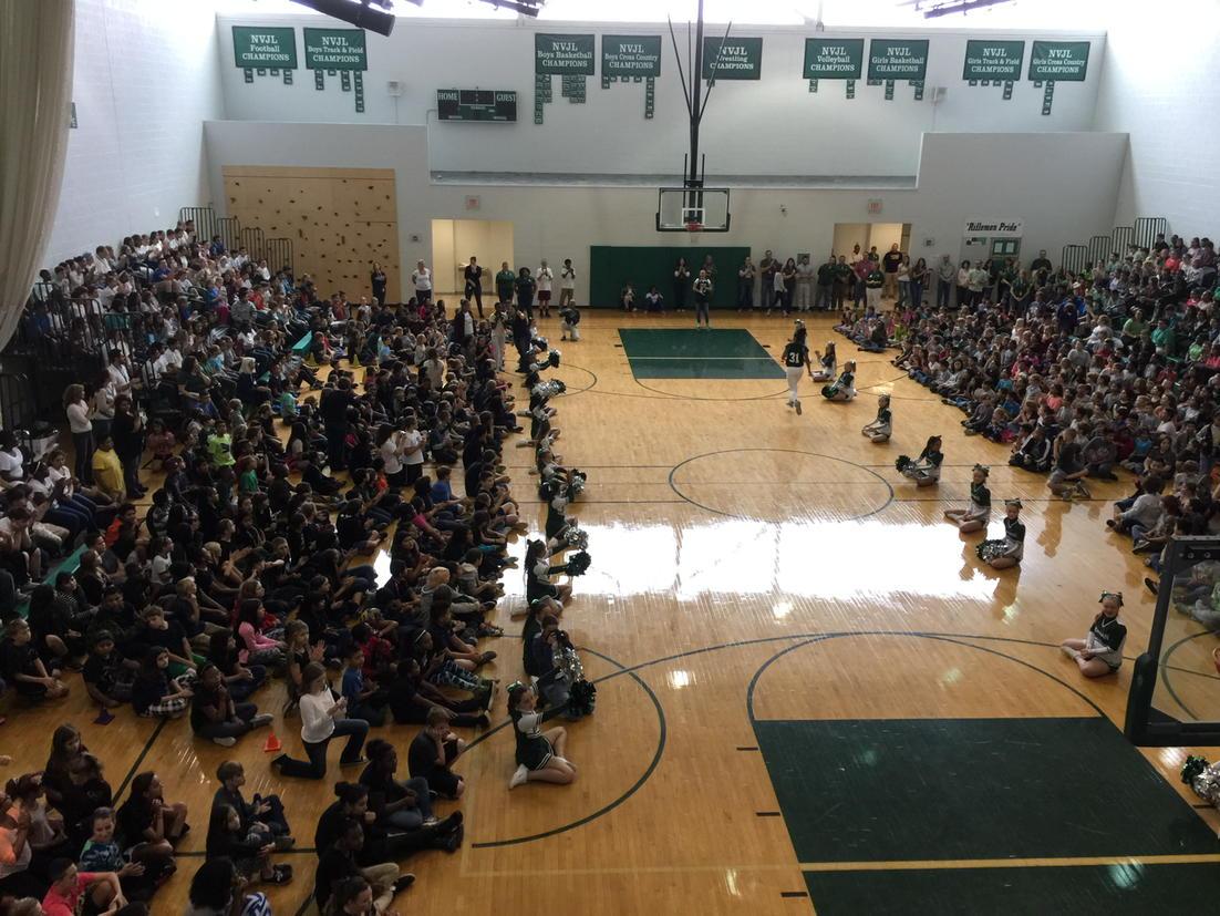 JerryLPutt's tweet image. Scholars celebrating each other&apos;s hard work!  #Rcubed @lineburgm @WPSboardchair @wise_mm @DMMSBand @DMMS_Athletics