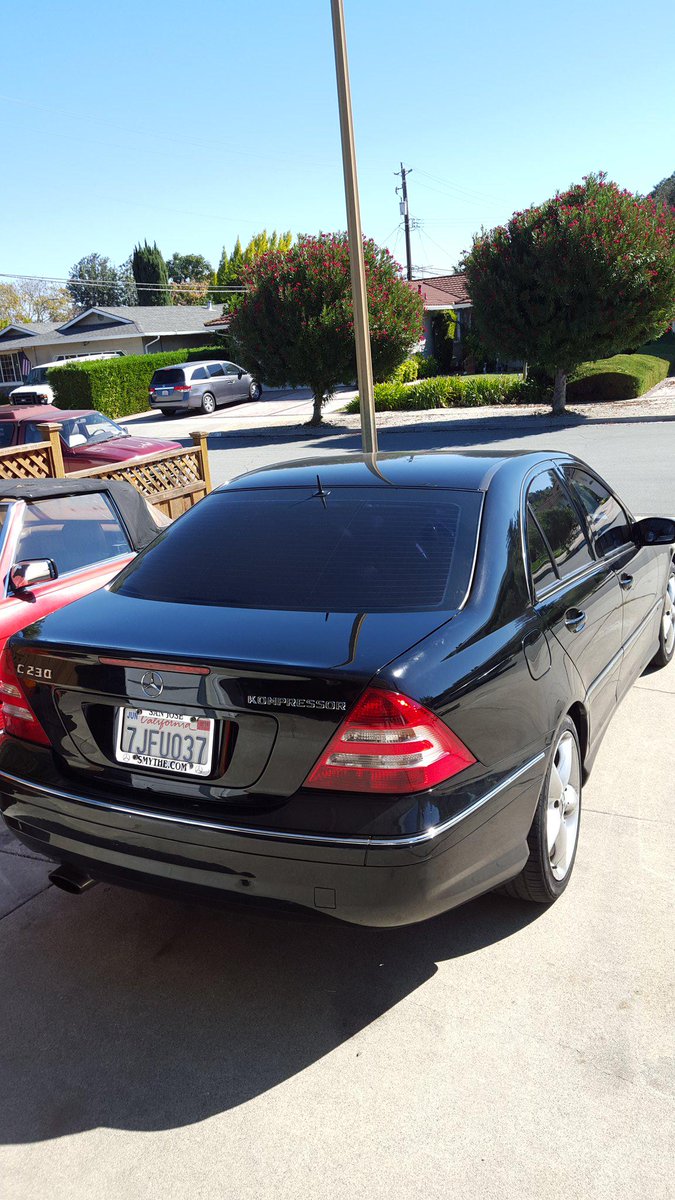 Santamoor420's tweet photo. Gotta new whip #ridingforeign 😈✌ http://t.co/PHXGKOtMPr