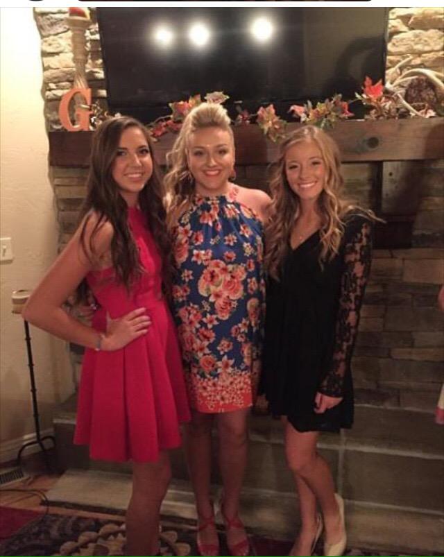 hannaholder_'s tweet photo. Happy birthday Chloe❤️❤️ http://t.co/Bh5fgGevoX