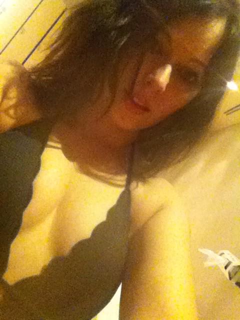 Me and and @EllexxxPharrell cam #adultwork from 12 midnight xx http://t.co/GYKA2xGoYc<a class="tags" href="/tag/ellexxxpharrell">@ellexxxpharrell</a><a href="/tag/adultwork"class="tags">#adultwork</a>