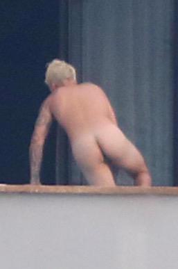 JamesGay_'s tweet photo. who's got a bigger 🍆 &amp; 🍑 
@LukeAdamsXXX // RT
@justinbieber // FAV http://t.co/CNHBnmsyaw