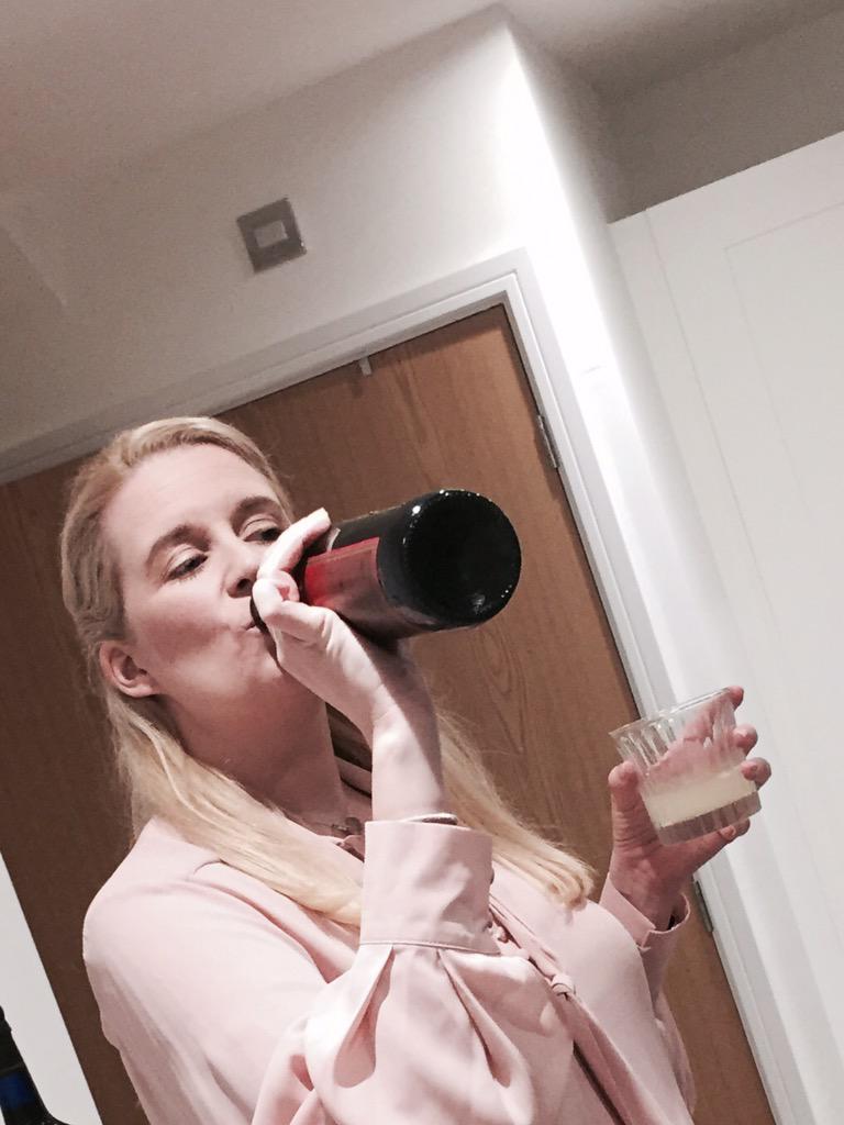 danhazeld's tweet image. Happy Birthday @sdwdavies #nightin with @LianneRankin @AngeWoodhead @MooroLLM @thechopperd #lefthandorrighthand