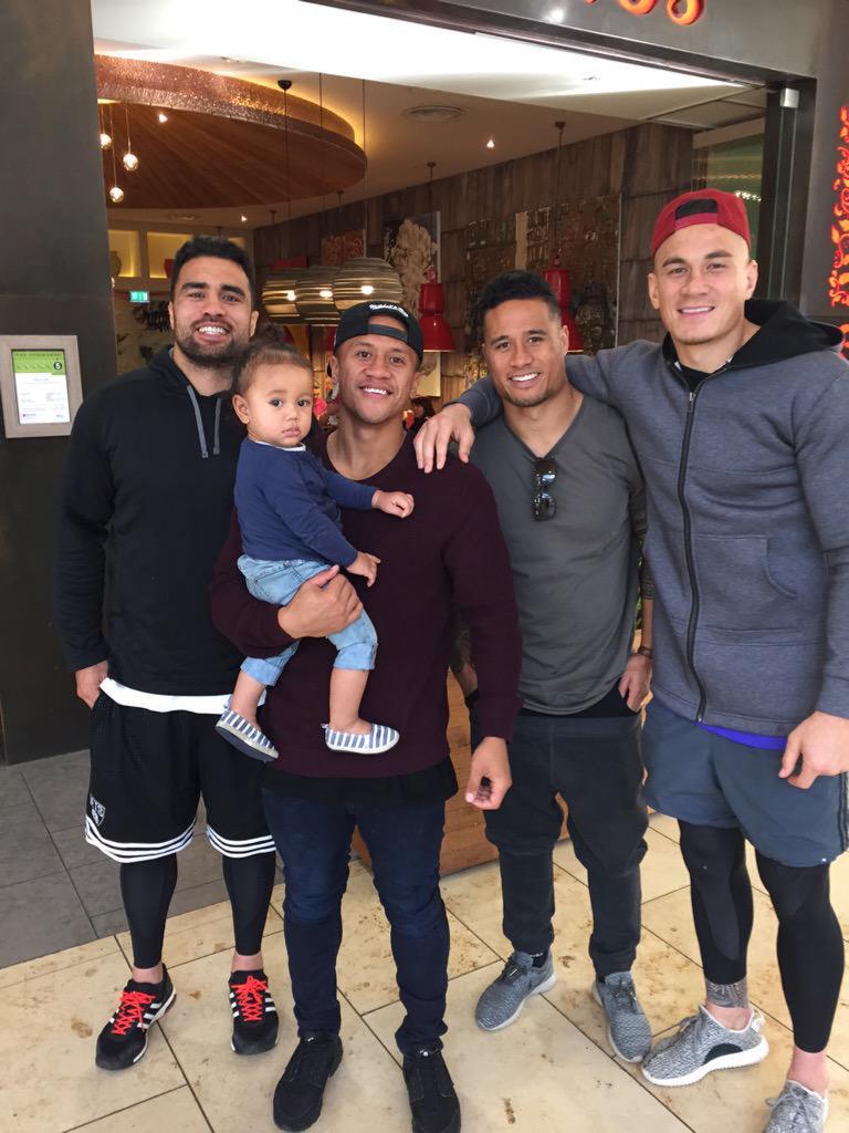 Tim_Nwilliams's tweet image. Good to see my uso's on the field at the same time @LiamMessam @SonnyBWilliams nice try cuz keep it up #VL4life