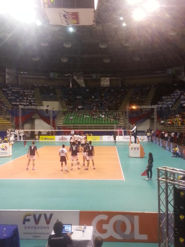 mindeporte_ve's tweet photo. El #4toSet lo gana #Chile con 27 pts ante #Venezuela quienes obtuvieron 25 pts. #PreolimpicoDeVoleibol http://t.co/7VgzWSPcMV