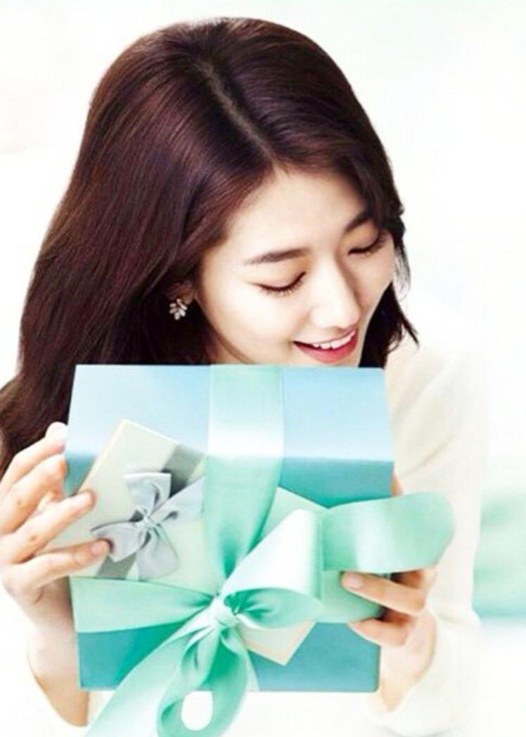 Happy birthday Bae Suzy semoga makin cantik dan bening^^ wish you all the best -mamih 