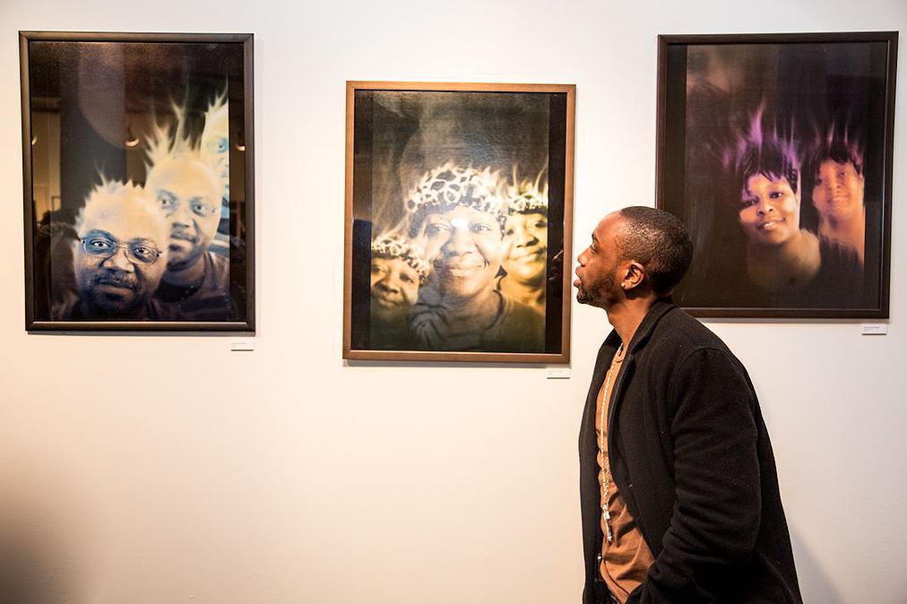 JAYDAHMANN's tweet photo. Flashback to 1 of those #artexhibitions that just leave ur mouth wide opened. @NiaCentre #Exposed2014 #AlumNia #FBF http://t.co/fsFAxxvLUx