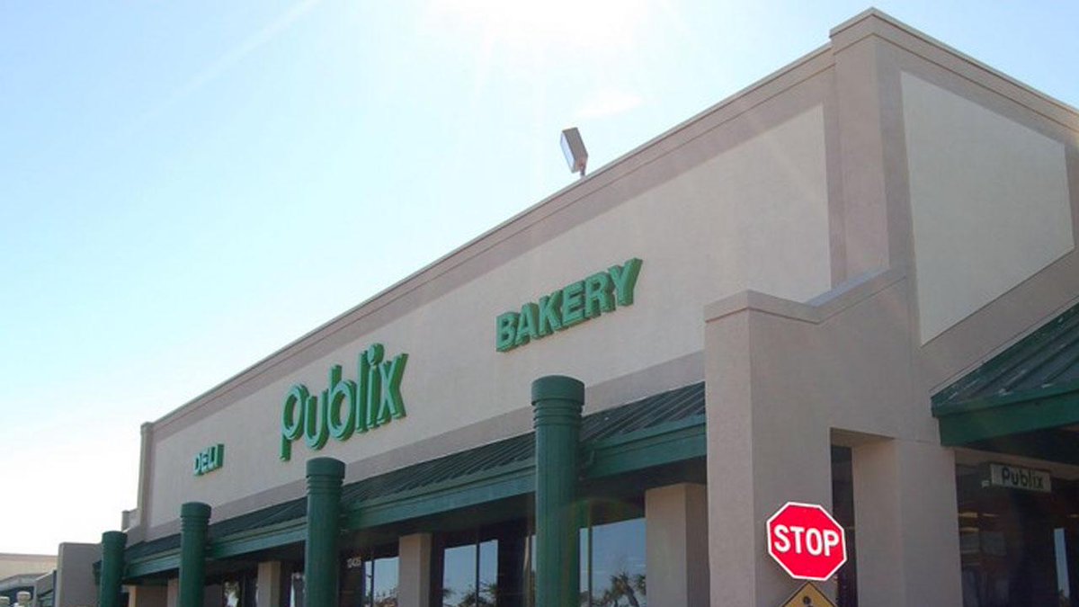 FOX13News's tweet image. In weird #Florida news, a homeless man brings a human skull into a Publix: fox13news.com/news/31653402-…