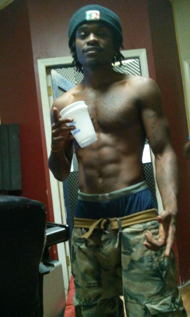 ChaseCatchBands's tweet photo. #StudioLife
#NewCarolina
#ChopHouze
#TEAMGHF
#KaressEnt http://t.co/efevC8KMN3