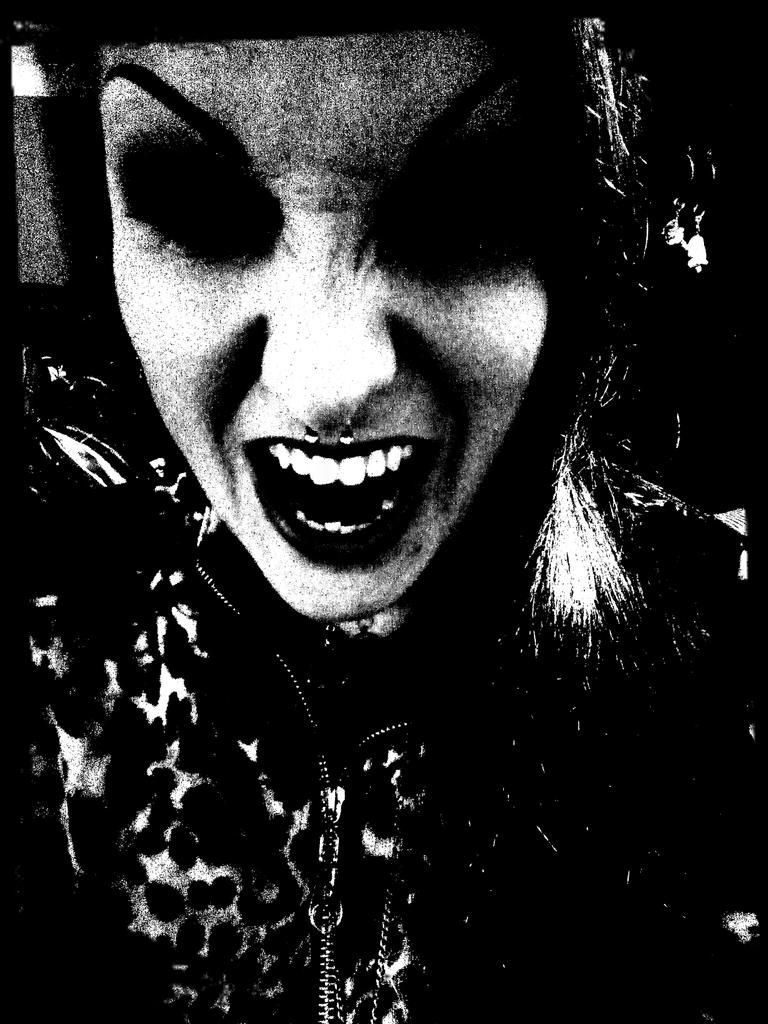 ThrashMetal Bitch (@speedmetalqueen) on Twitter photo 