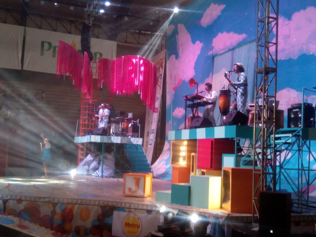 bostoncrema's tweet photo. ¡Qué paja el circo de @metroperu!
Gracias por las entradas 😍 🎪
#CircoMetro #Phaway 👏👏👏 #CircoInternacionalMetro http://t.co/1NUFzrCxSz