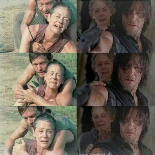 vulgomez's tweet image. CARYL MELHOR CASAL #Zumbificando